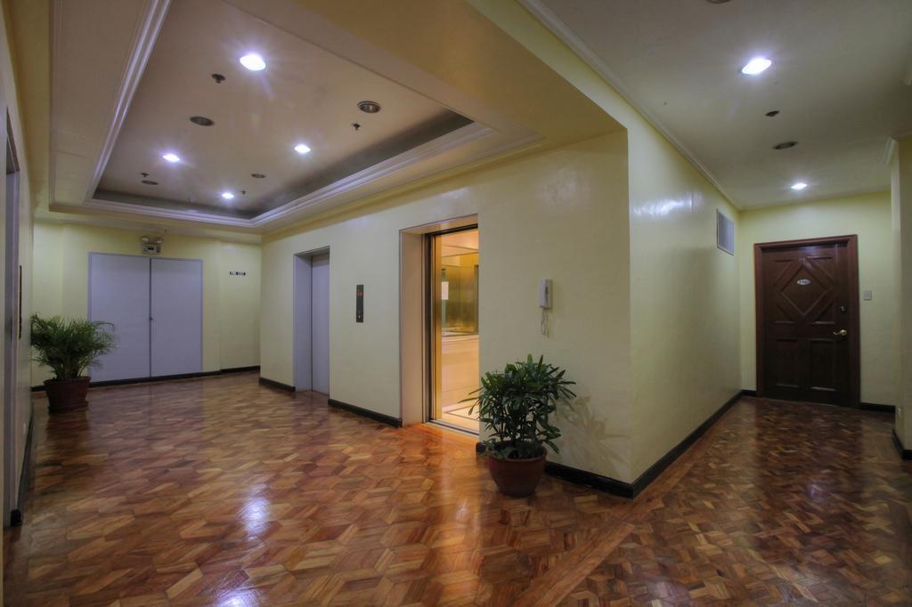 Bsa Tower Serviced Residences Makati City Exterior foto