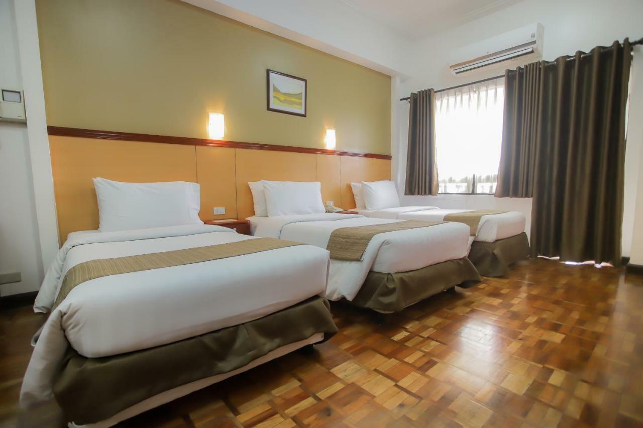 Bsa Tower Serviced Residences Makati City Exterior foto